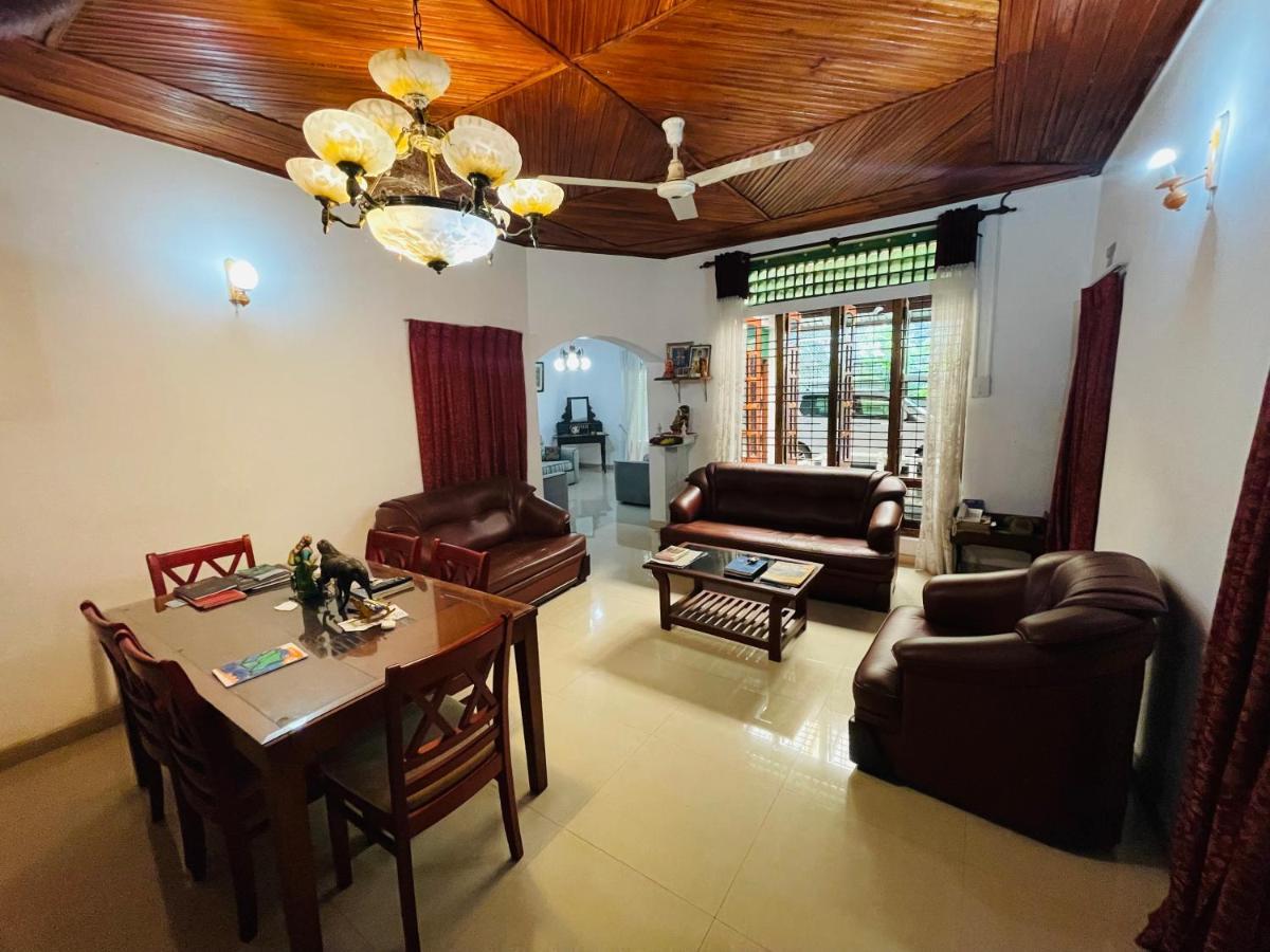 Mangala Lodge Kurunegala Exterior photo